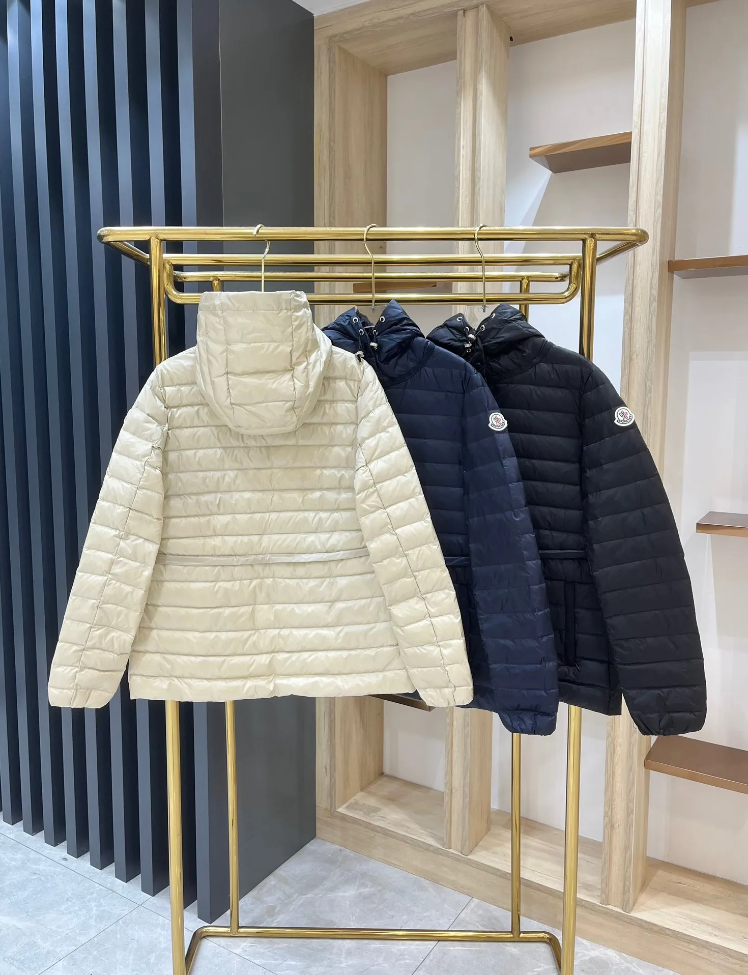 Black Beige Navy Blue 3️⃣